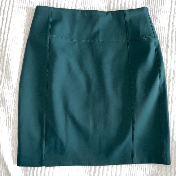 Lululemon &go Cityfarer Skirt in Dark Fuel - Picture 4 of 10